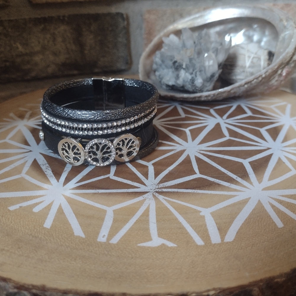 Tree of life leather bracelet